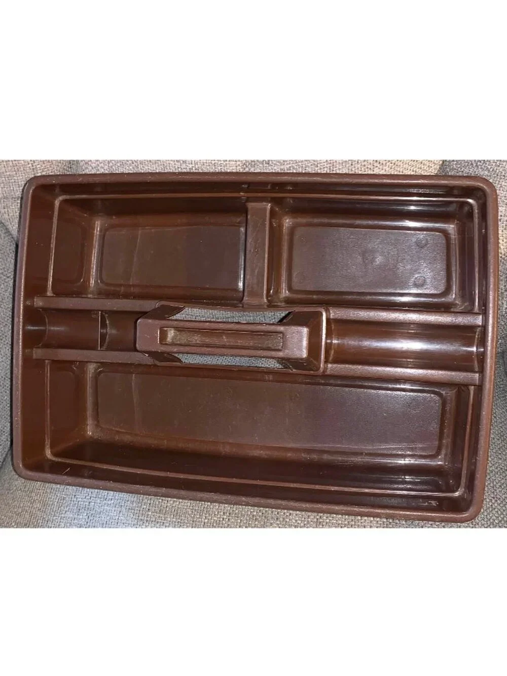 Rubbermaid measures approx